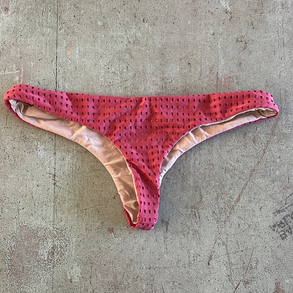 Pink Mesh Acacia Bottoms! 💗 - Picture 2 of 3